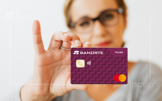 mujer-banorte-mastercard